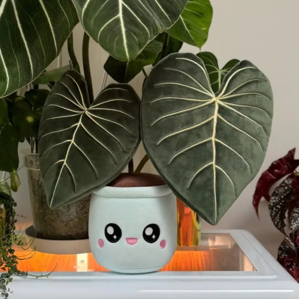 LARGE Kawaii Philodendron Gloriosum Plushie