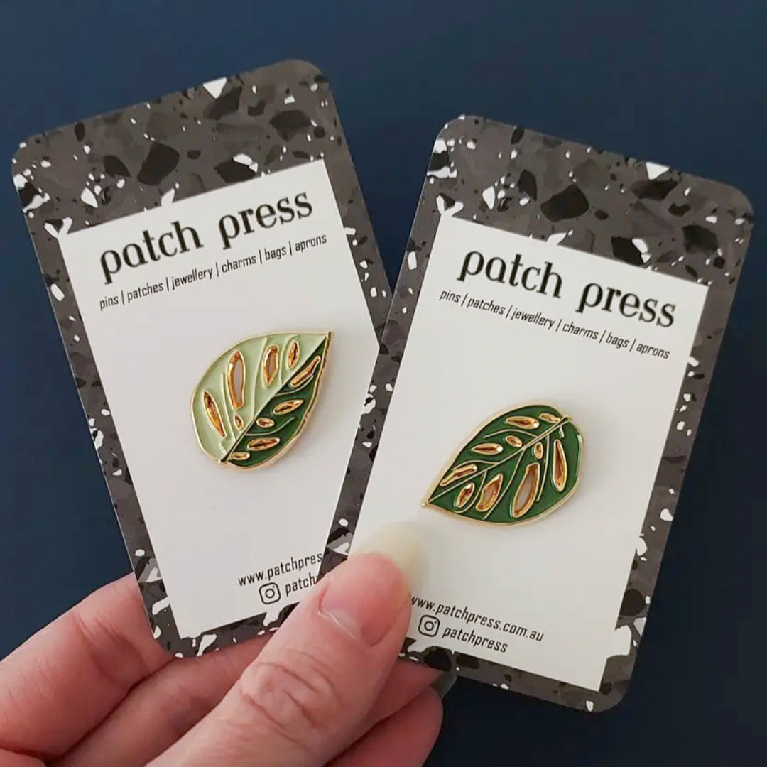Monstera Adansonii Variegated|Green Enamel Houseplant Pin - 2 designs to choose from