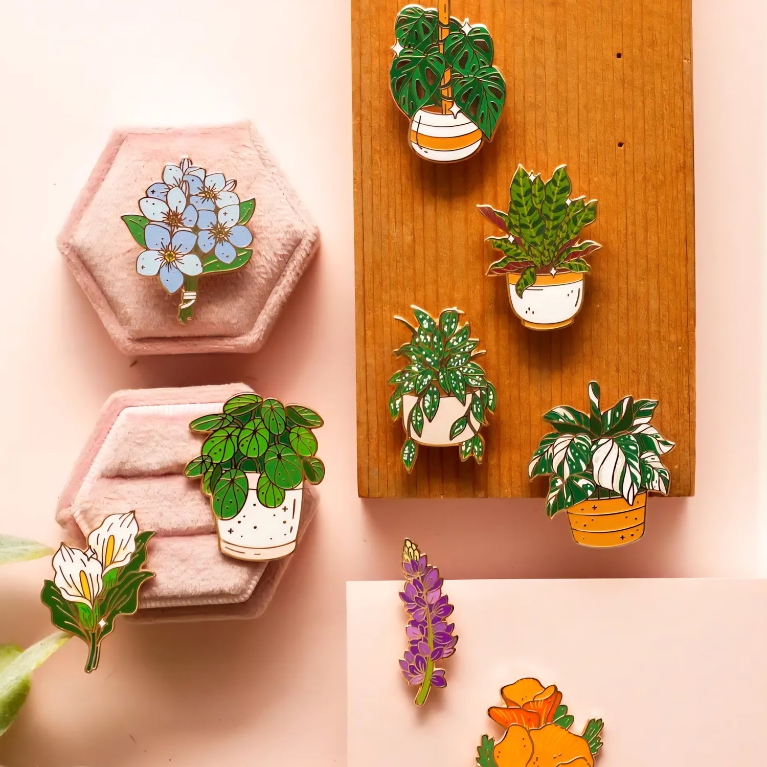 Philodendron Pink Princess Potted Gold Plated Enamel Houseplant Pin